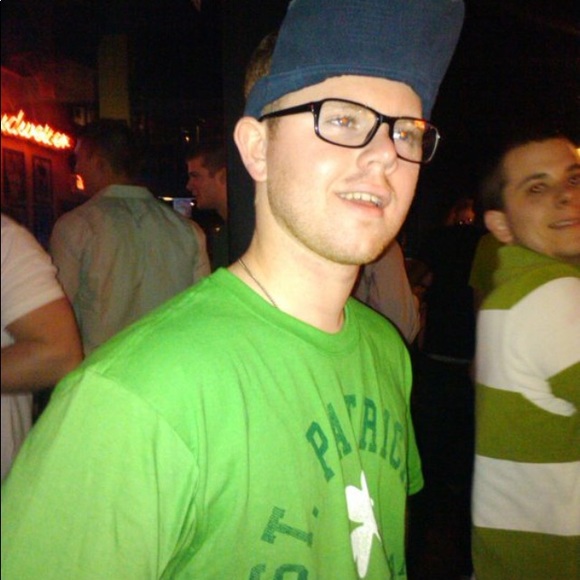 Meet your Posher, Loren - Picture 1 of 1